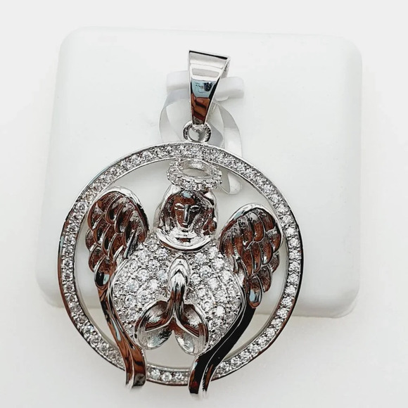 "925 Sterling Silver Plated CZ Pendant, INUS1BR282 - Picture 5 of 9